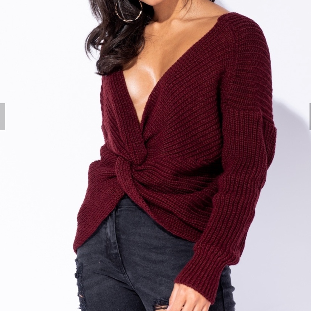 Twist Detail Sweater - Picture 4 of 8